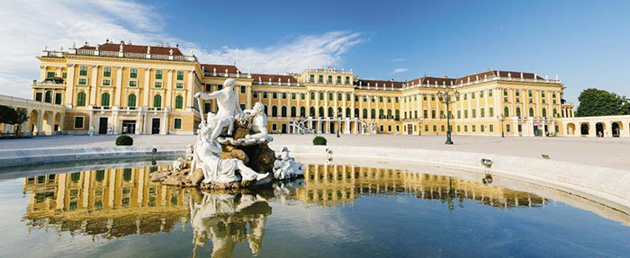 Schonbrunn ET