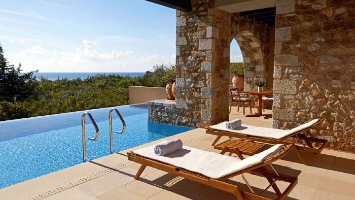 The-Westin-Resort-Costa-Navarino-Premium-Infinity-Suite-Pool